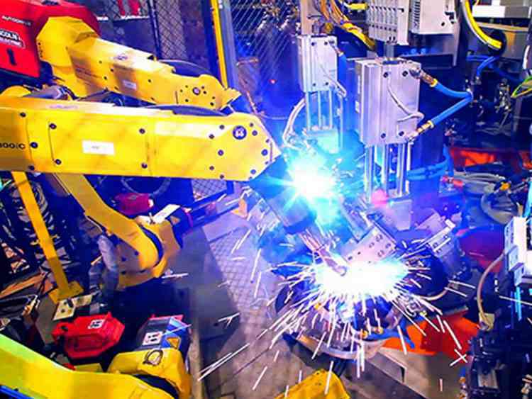 中小型钣金加工厂中引进焊接机器人的注意点-中山欧洲杯注册平台是什么-官方网站